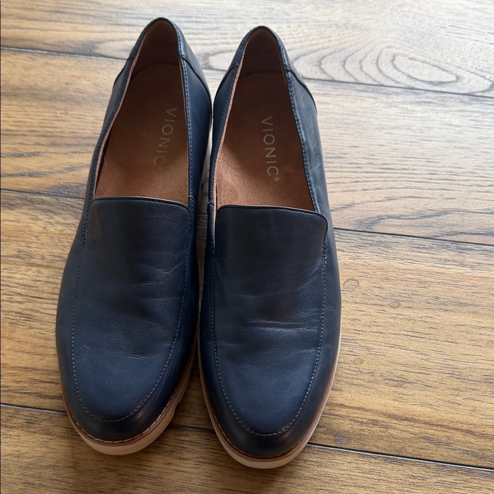 Vionic Kensley Navy Blue Leather Platform Lug Sole Loafers Womens Size 8